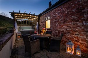 Cottage hot tub