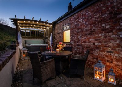 Cottage hot tub